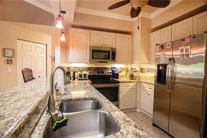 1076  Winding Pines  CIR, Cape Coral, FL 33909