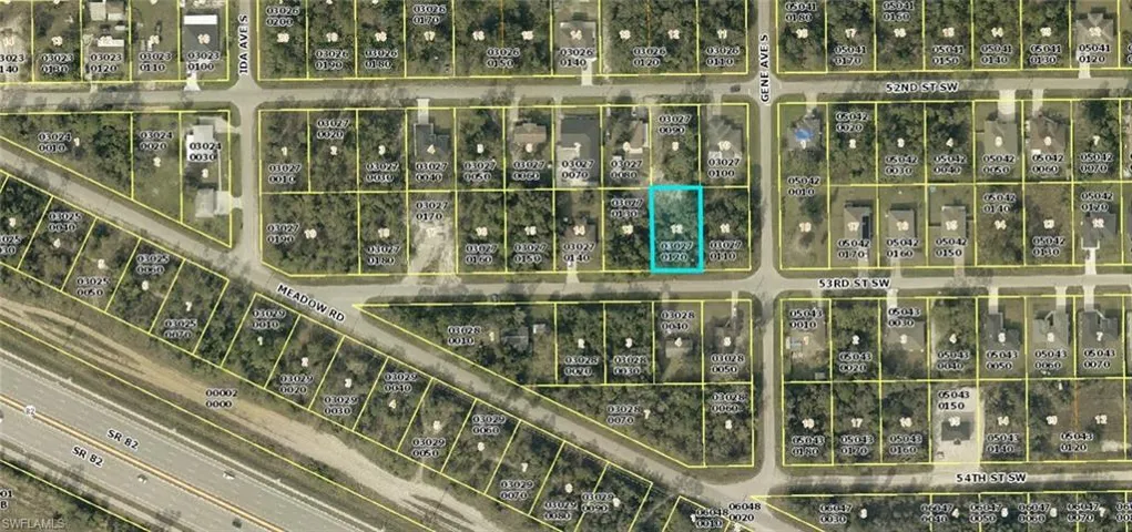 Aerial map of property and surrounding area