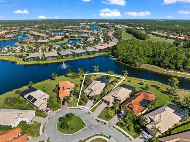 6602  Caldecott  DR, Naples, FL 34113