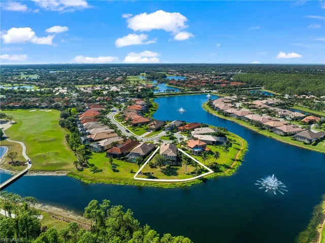 6602  Caldecott  DR, Naples, FL 34113