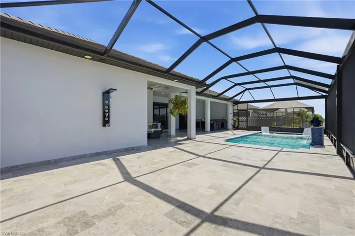 18 Ne 6th St, Cape Coral, Florida 33909