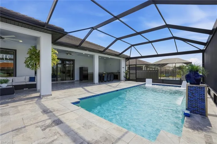 18 Ne 6th St, Cape Coral, Florida 33909
