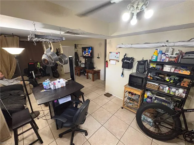 19184/19188  Miami  BLVD, Fort Myers, FL 33967