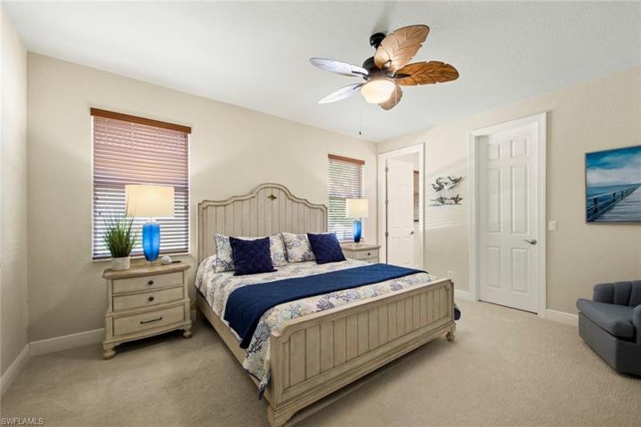 2nd guest bedroom w/en-suite bath and walk-in closet