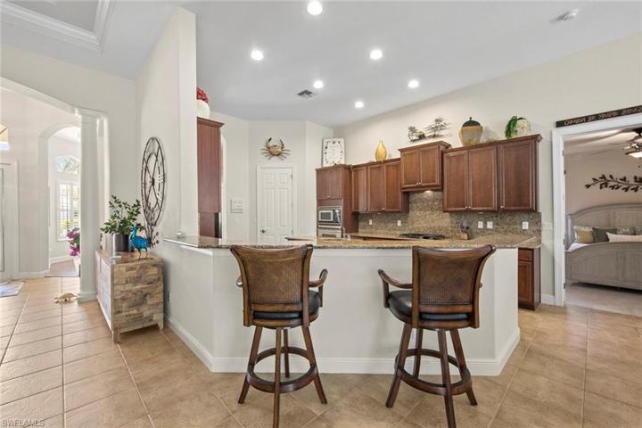 Large breakfast bar