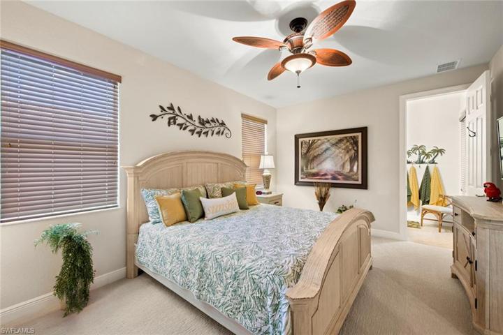 Guest bedroom #1 w/access to Pool bath