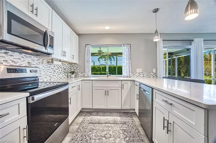 1462  Whiskey Creek  DR, Fort Myers, FL 33919