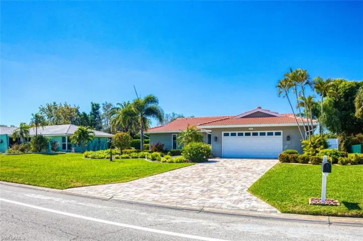 1462  Whiskey Creek  DR, Fort Myers, FL 33919