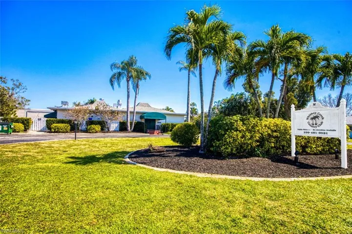1462  Whiskey Creek  DR, Fort Myers, FL 33919