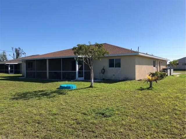 1824-1826 NE 8th  PL, Cape Coral, FL 33909