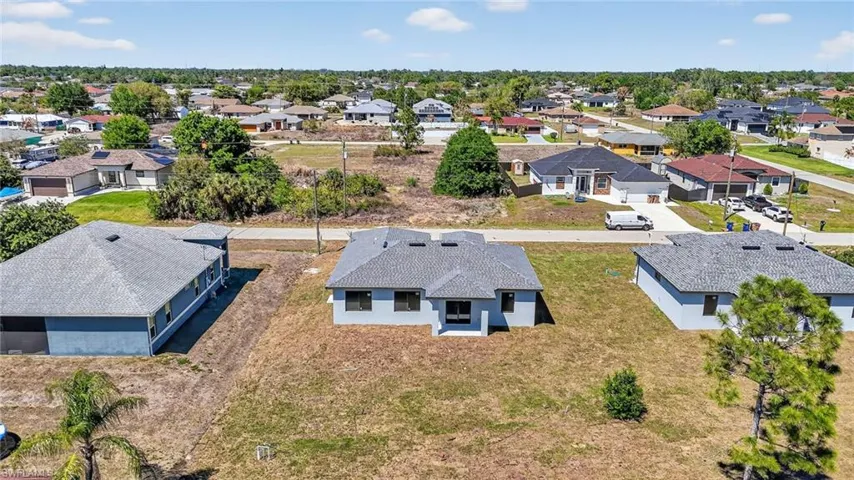 3905 11th St Sw, Lehigh Acres, Florida 33976
