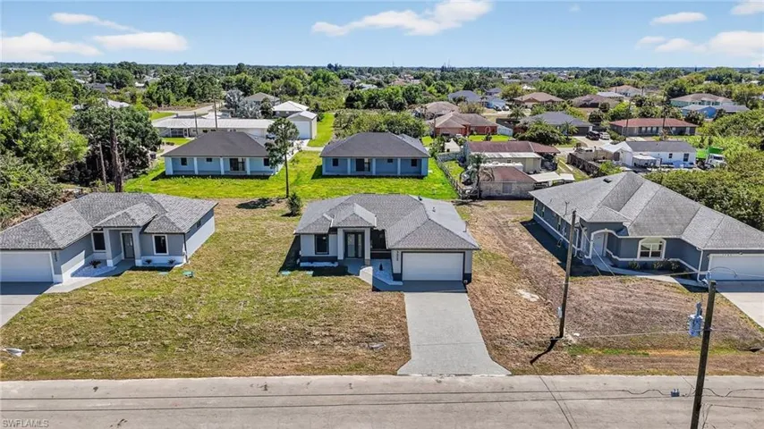 3905 11th St Sw, Lehigh Acres, Florida 33976