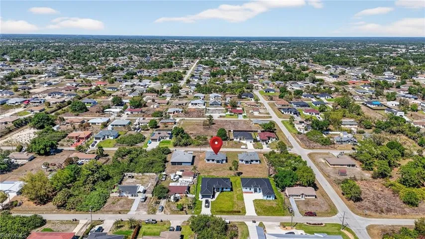 3905 11th St Sw, Lehigh Acres, Florida 33976