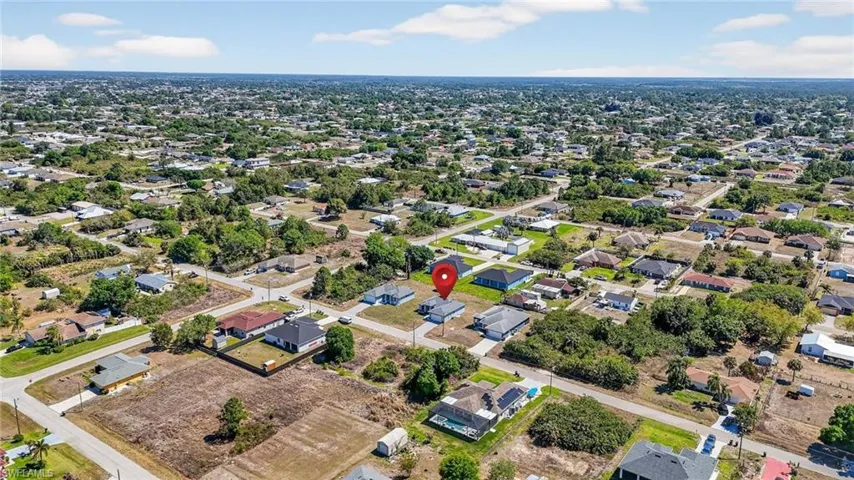 3905 11th St Sw, Lehigh Acres, Florida 33976