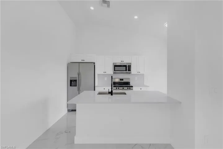 4675-4677  Golfview  BLVD, Lehigh Acres, FL 33973