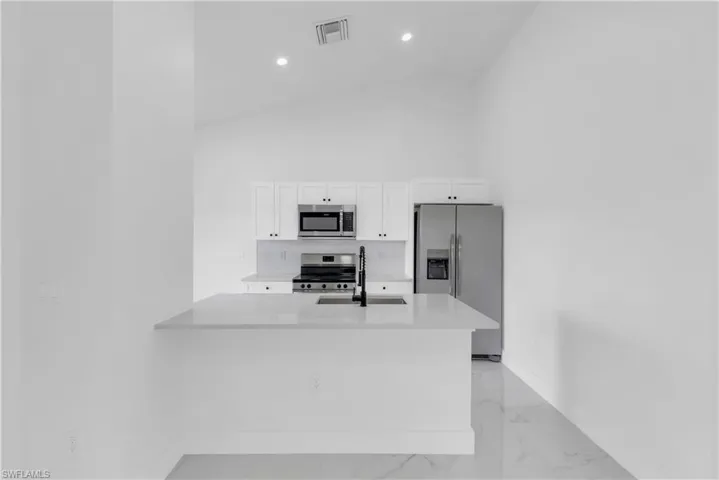 4675-4677  Golfview  BLVD, Lehigh Acres, FL 33973