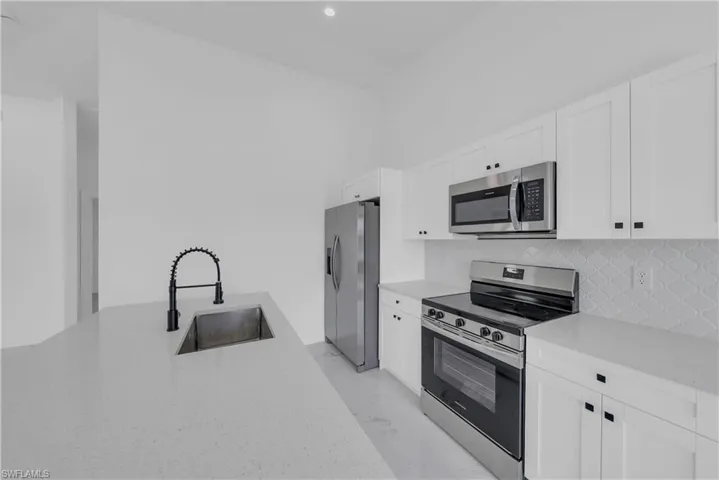 4675-4677  Golfview  BLVD, Lehigh Acres, FL 33973