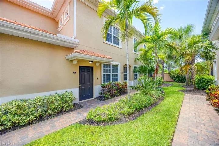 28004  Sosta  LN, Bonita Springs, FL 34135