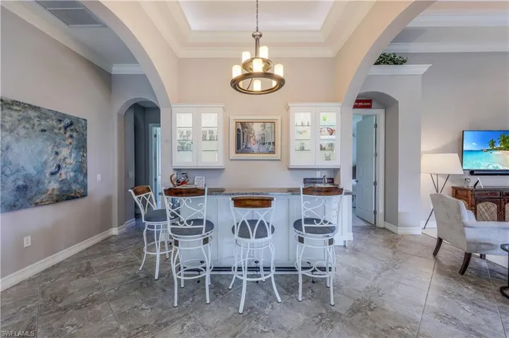 7546  Lantana  CIR, Naples, FL 34119