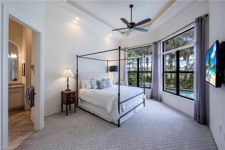Main bedroom with king size bed
