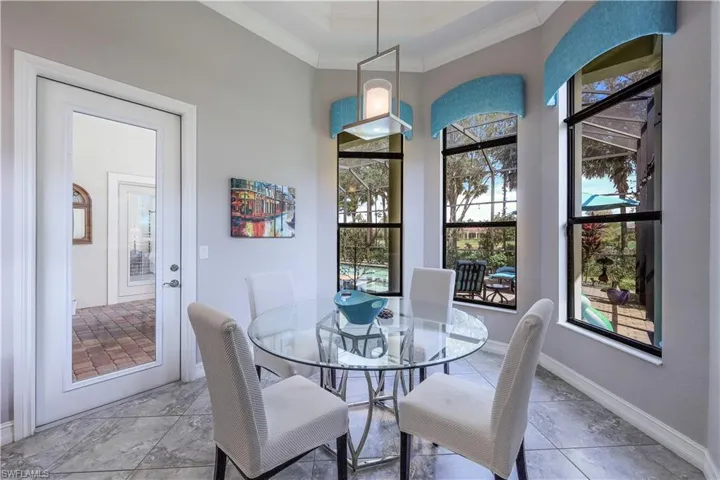 7546  Lantana  CIR, Naples, FL 34119