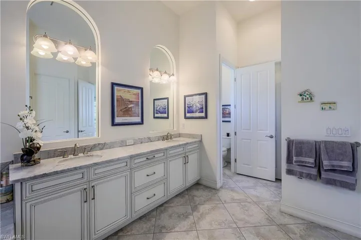Main bathroom