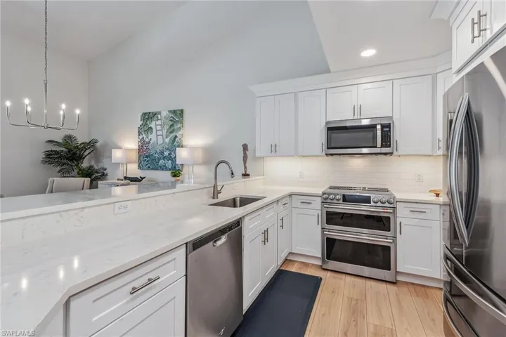 176  Cypress View  DR, Naples, FL 34113
