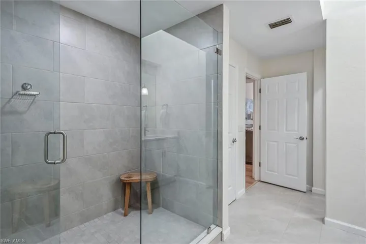 176  Cypress View  DR, Naples, FL 34113