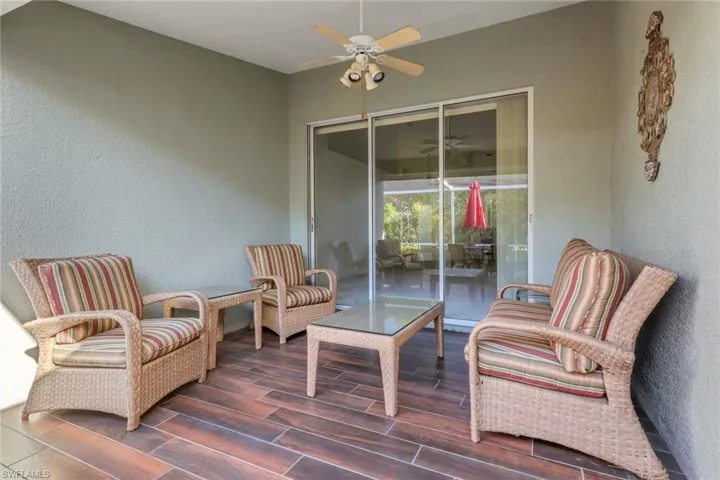 View of patio / terrace with ceiling fan