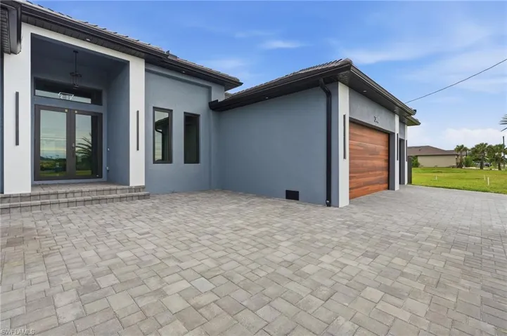 340 Sw 31st Ave, Cape Coral, Florida 33991