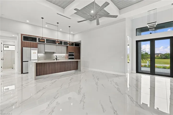 340 Sw 31st Ave, Cape Coral, Florida 33991