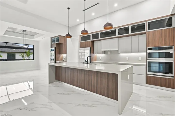 340 Sw 31st Ave, Cape Coral, Florida 33991
