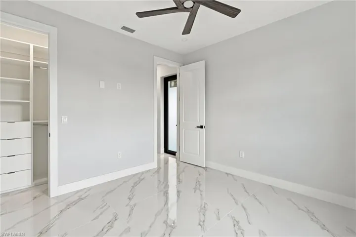 340 Sw 31st Ave, Cape Coral, Florida 33991