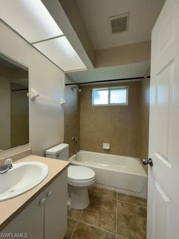 1318 Ne 2nd St, Cape Coral, Florida 33909