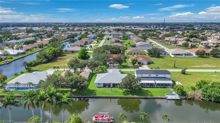 1247 Se 6th St, Cape Coral, Florida 33990