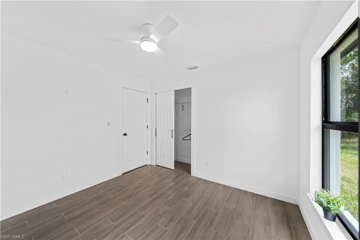 908 Capetown Ave, Lehigh Acres, Florida 33974