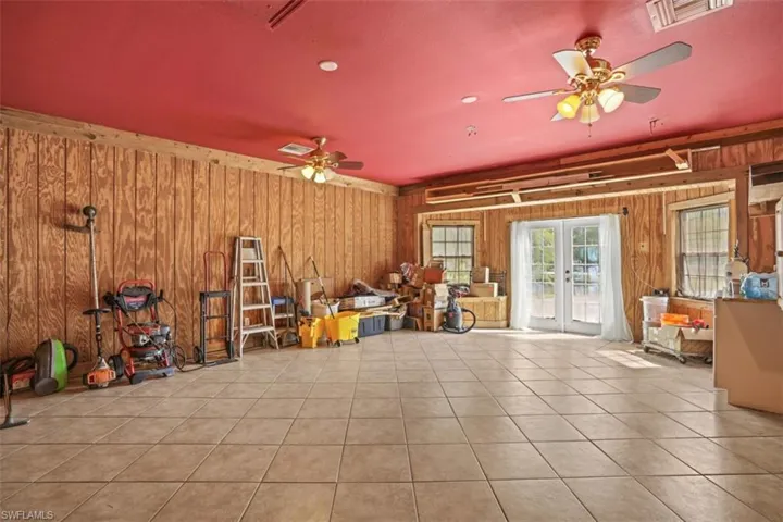 2595  31st NE AVE, Naples, FL 34120
