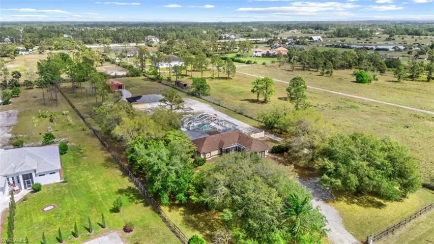 2595  31st NE AVE, Naples, FL 34120