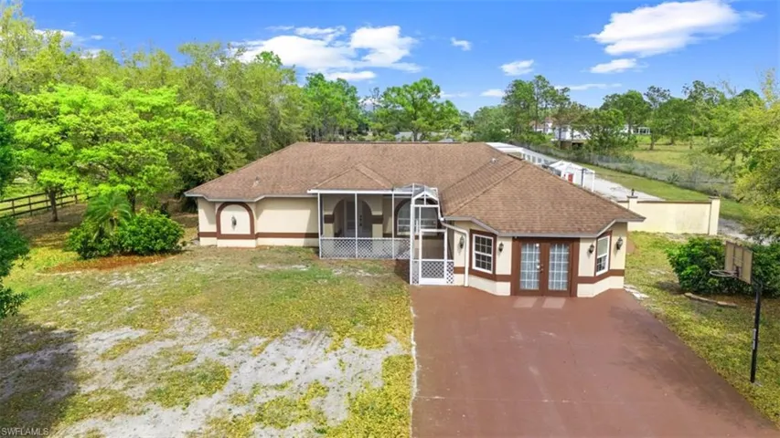 2595  31st NE AVE, Naples, FL 34120