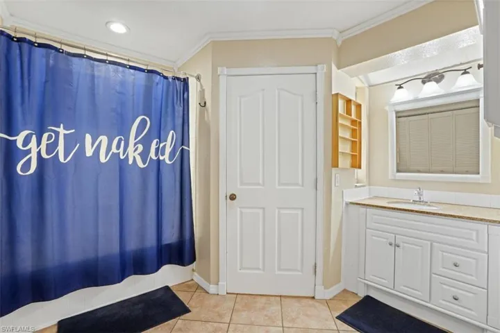 2595  31st NE AVE, Naples, FL 34120