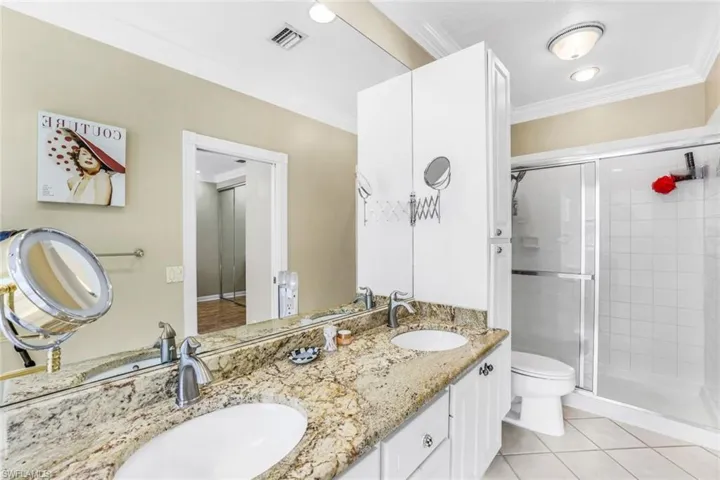 5791  Cove  CIR, Naples, FL 34119