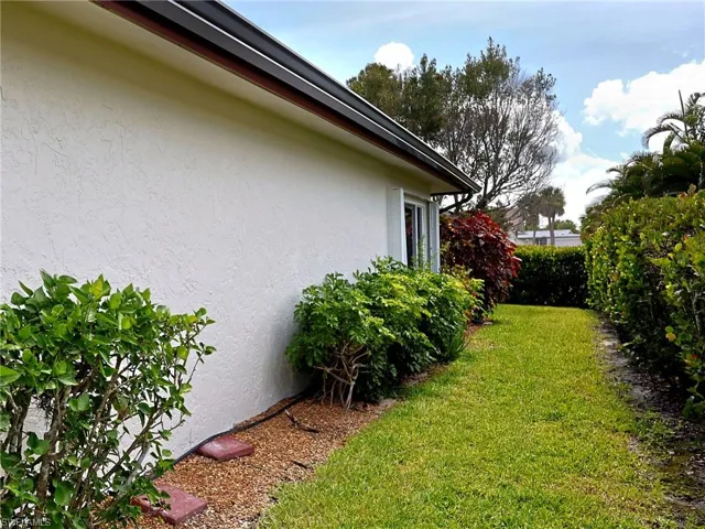 5416 Brandy Cir E, Fort Myers, Florida 33919