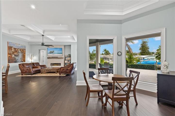 2275  Trout  CT, Naples, FL 34102