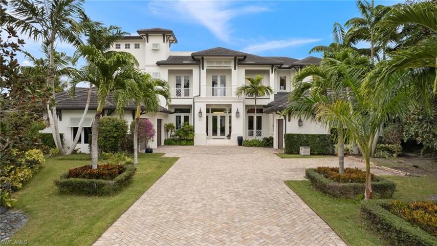 2275  Trout  CT, Naples, FL 34102