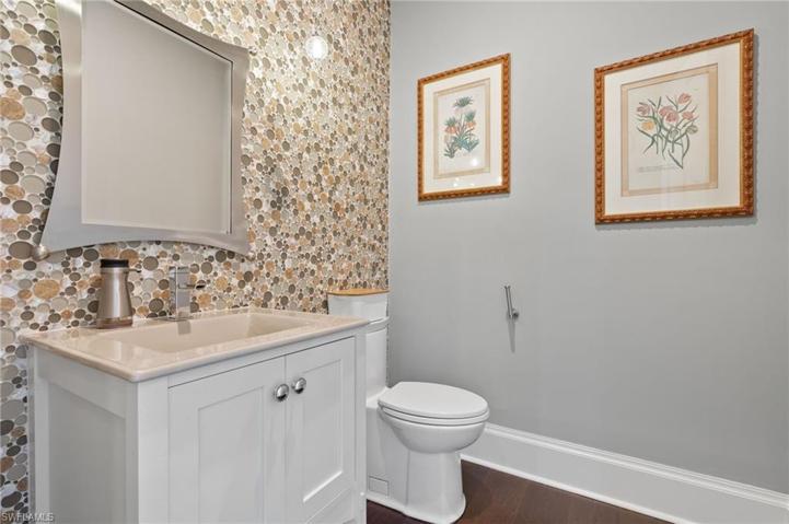 2275  Trout  CT, Naples, FL 34102