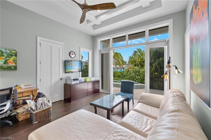 2275  Trout  CT, Naples, FL 34102