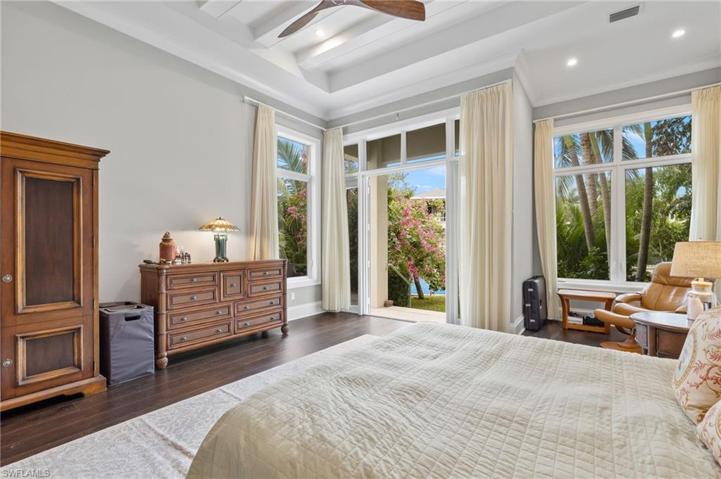 2275  Trout  CT, Naples, FL 34102