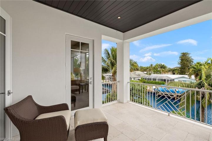 2275  Trout  CT, Naples, FL 34102