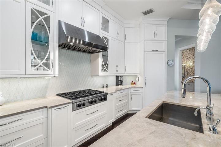2275  Trout  CT, Naples, FL 34102