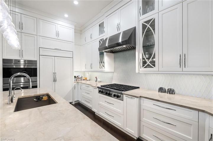 2275  Trout  CT, Naples, FL 34102